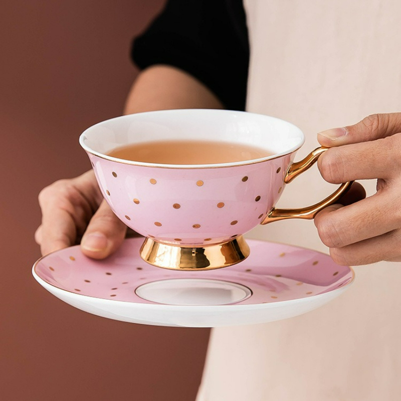 Kitchen Appliances Set - Keramik-Kaffeetassen in Rosa mit Untertassen, Büro-Trinkbecher,